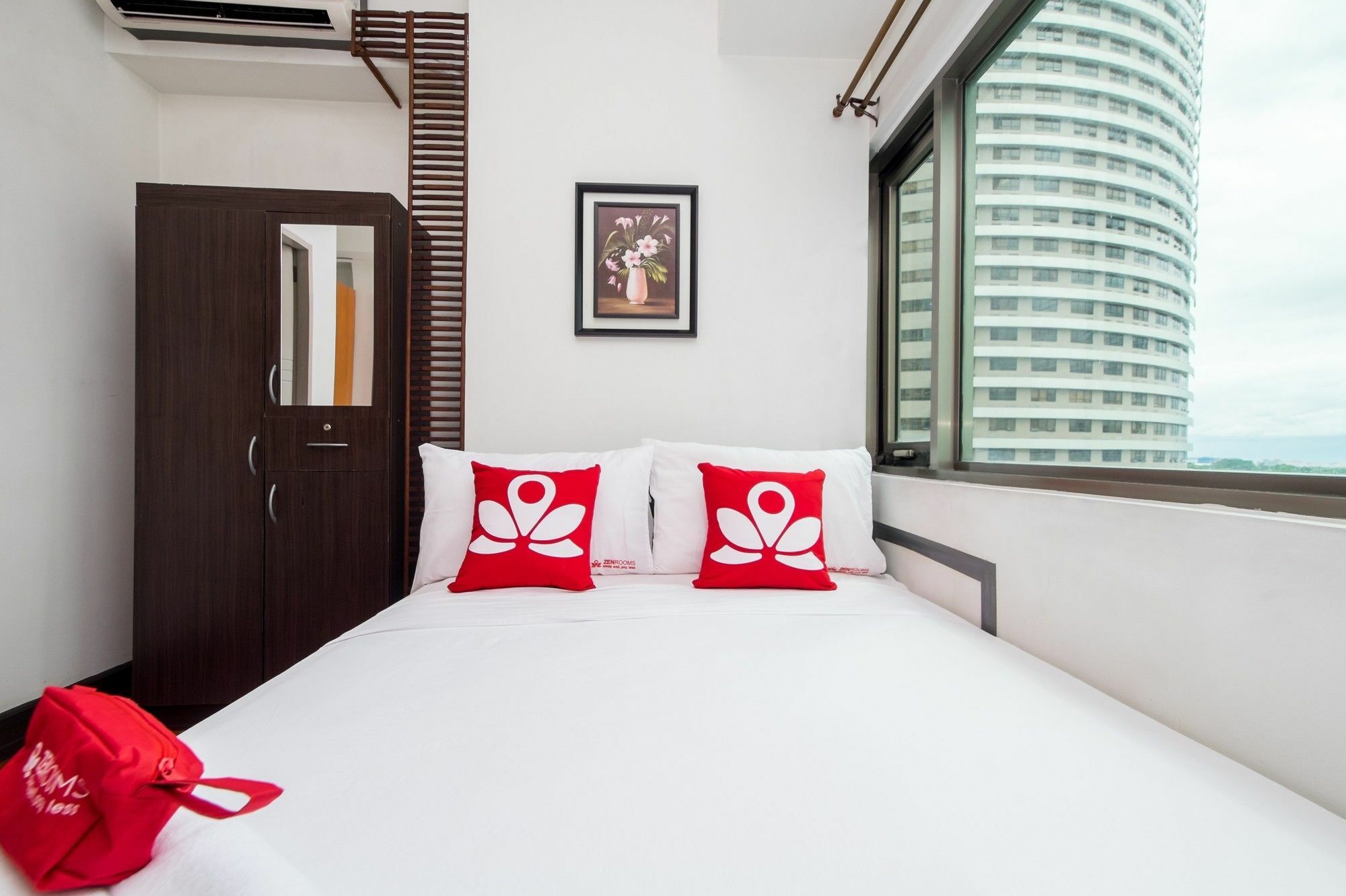 Zen Home Forbeswood Parklane Bgc Тагуиг Екстериор снимка