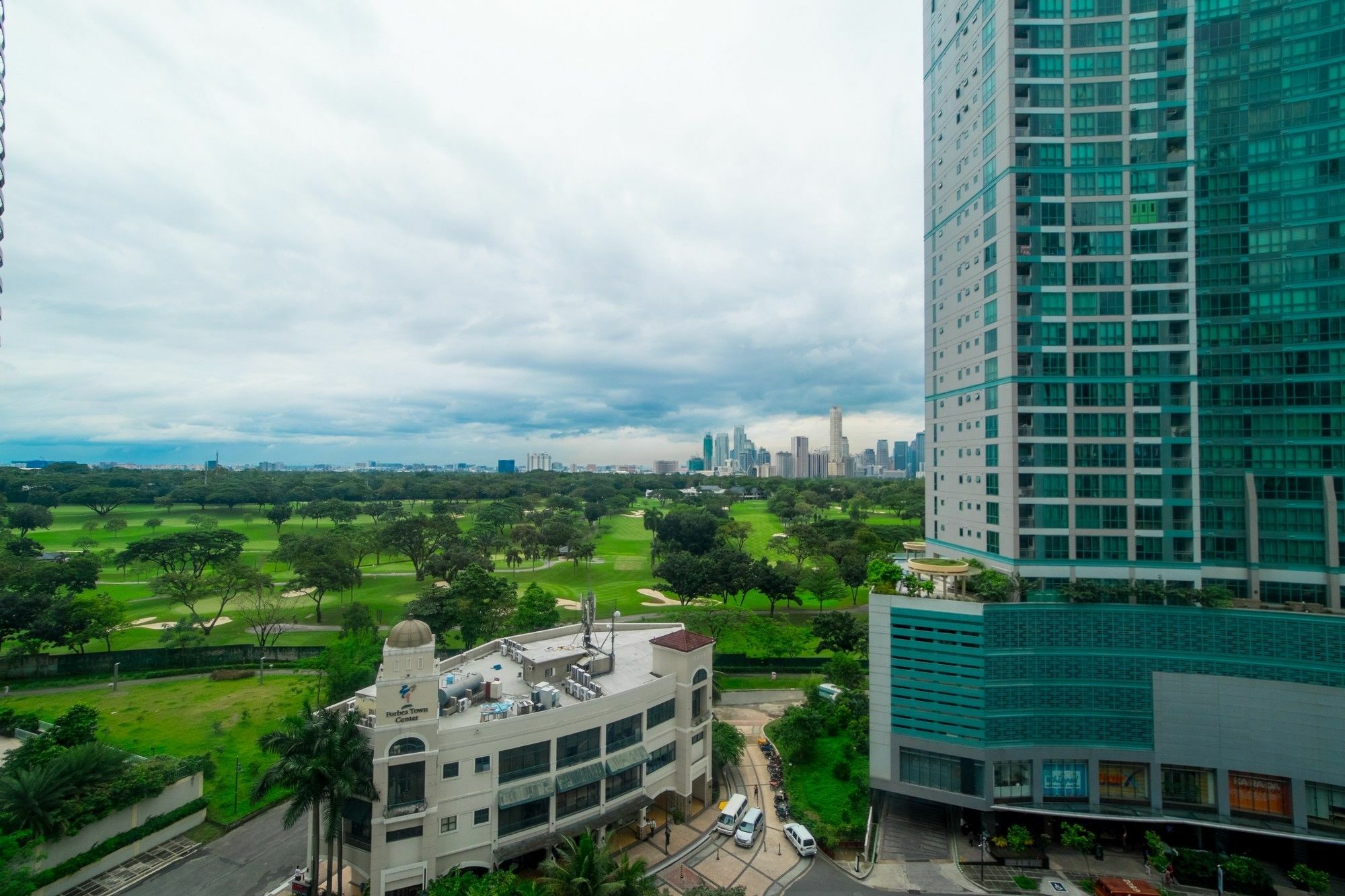 Zen Home Forbeswood Parklane Bgc Тагуиг Екстериор снимка